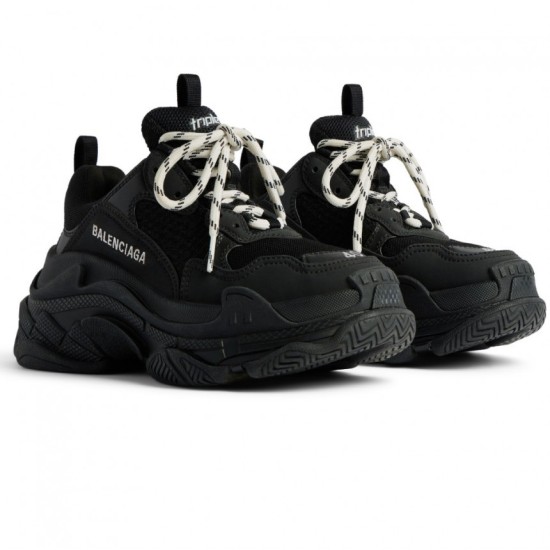  Triple S Sneaker Black