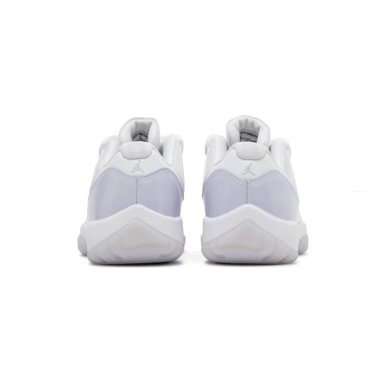Jordan 11 Low Pure Violet