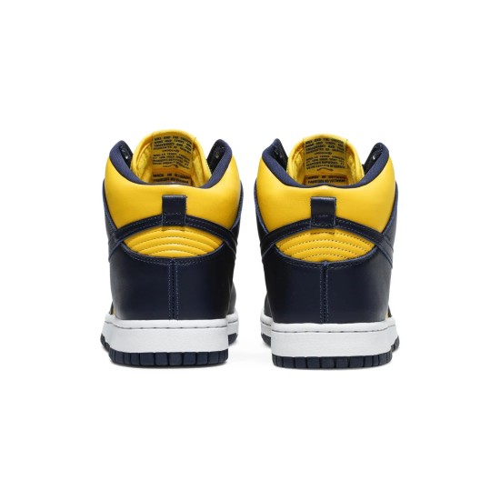 Dunk High Michigan