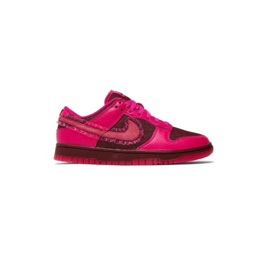 Dunk Low Valentine Day