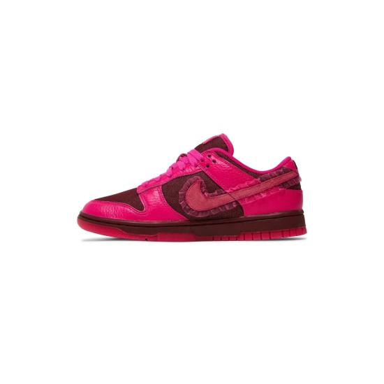 Dunk Low Valentine Day