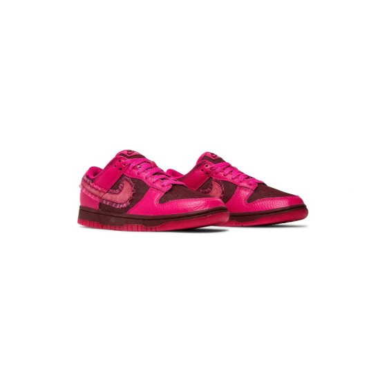 Dunk Low Valentine Day