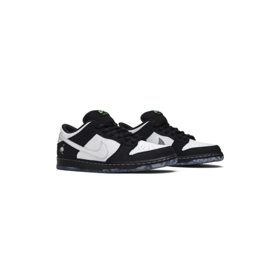 Jeff Staples x Dunk Low Panda Pigeon