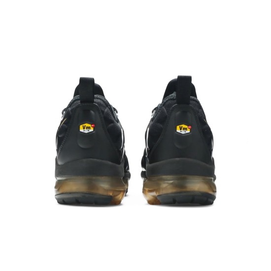 Vapormax Plus Black Metallic Gold