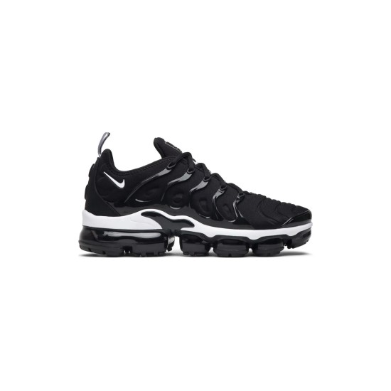 Vapormax Plus Black White