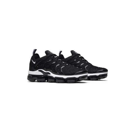 Vapormax Plus Black White