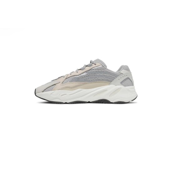 Yeezy 700 Cream