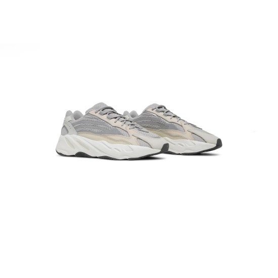 Yeezy 700 Cream